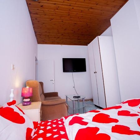 Agreable Chambre Sur Liege Avc Parking Et Wifi Gratuit Eksteriør bilde