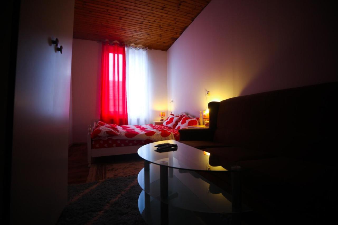 Agreable Chambre Sur Liege Avc Parking Et Wifi Gratuit Eksteriør bilde